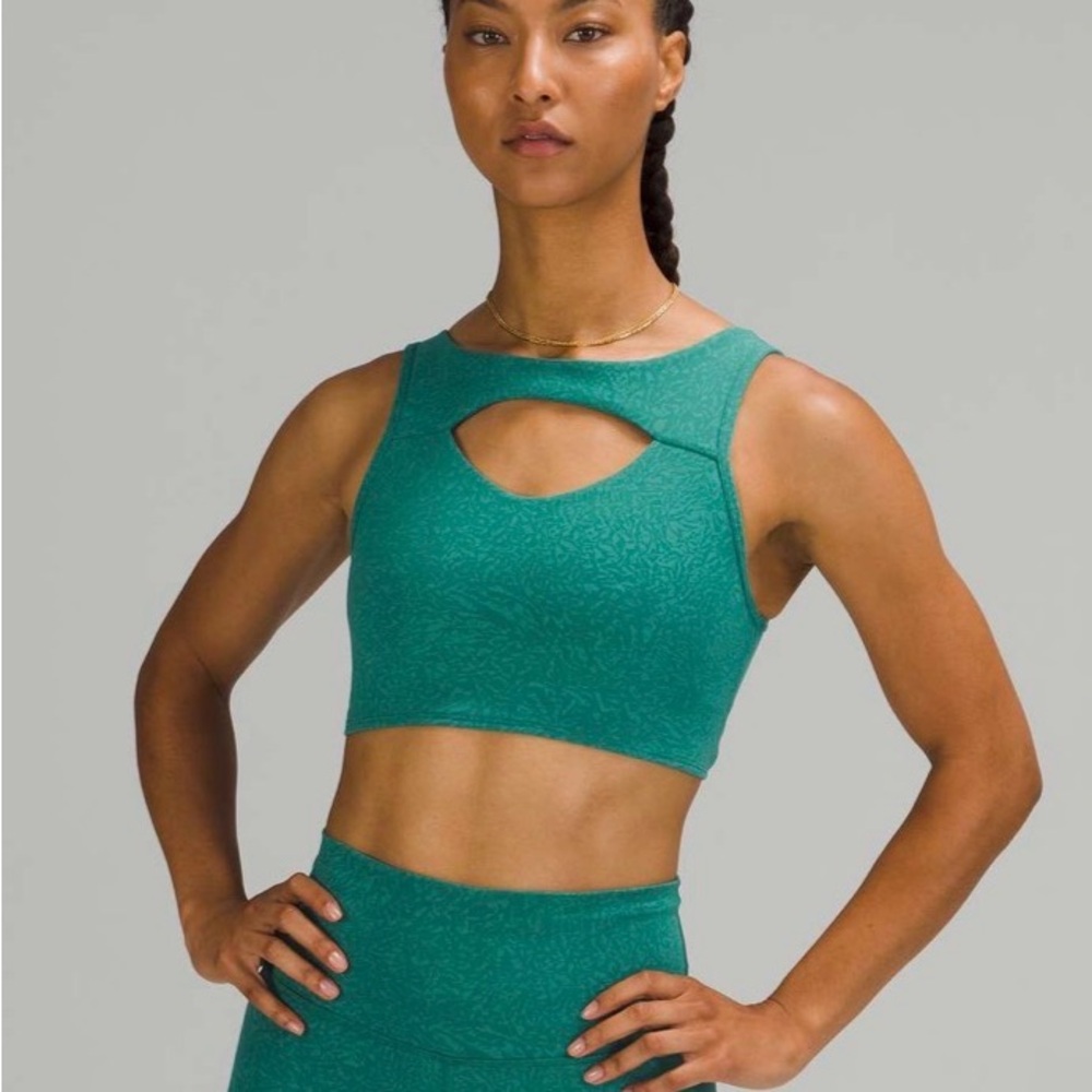 Lululemon Cut Out Train Bra